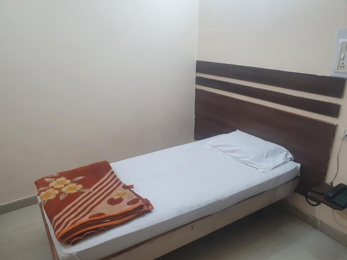 Hotel Anmol Ambikapur Buitenkant foto