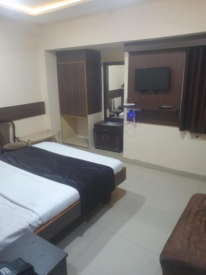 Hotel Anmol Ambikapur Buitenkant foto