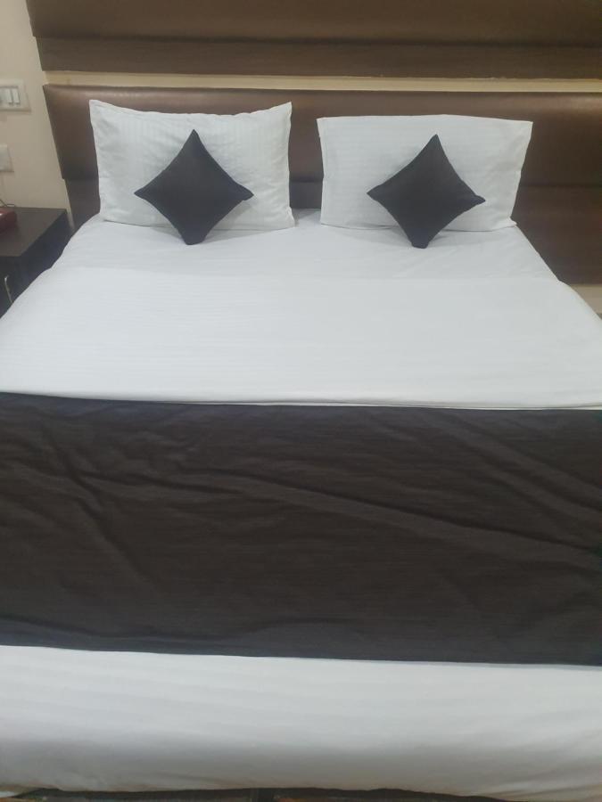 Hotel Anmol Ambikapur Buitenkant foto