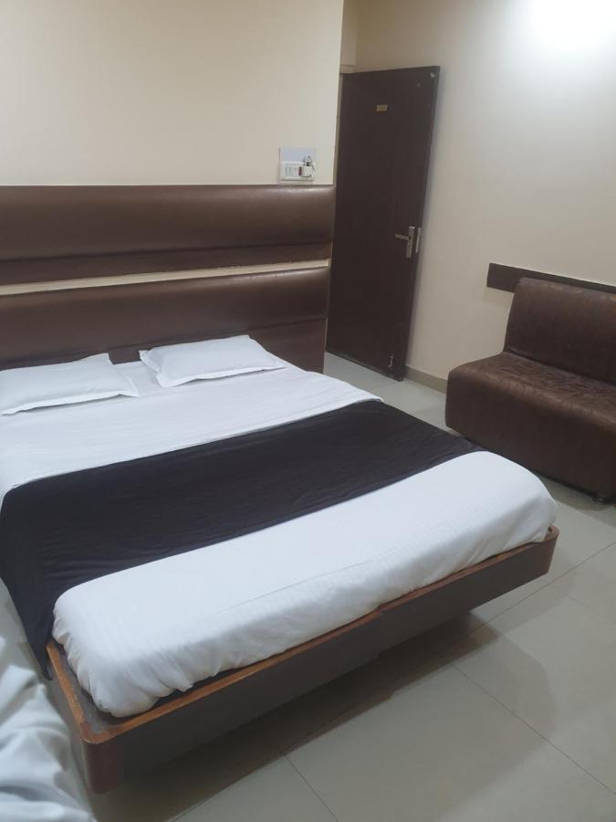 Hotel Anmol Ambikapur Buitenkant foto